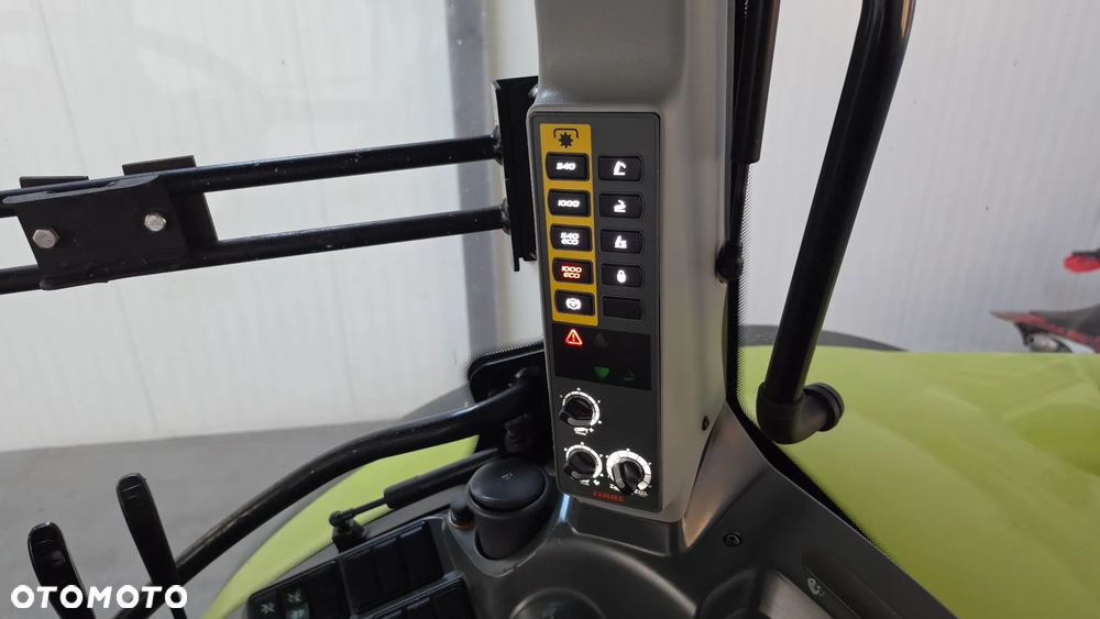 Claas Arion 640 CIS Bardzo Ładny Arion 620 7530 Premium 818 Vario Puma 6830Premium 716 Vario 818 Vario 6190R 6175M - 22
