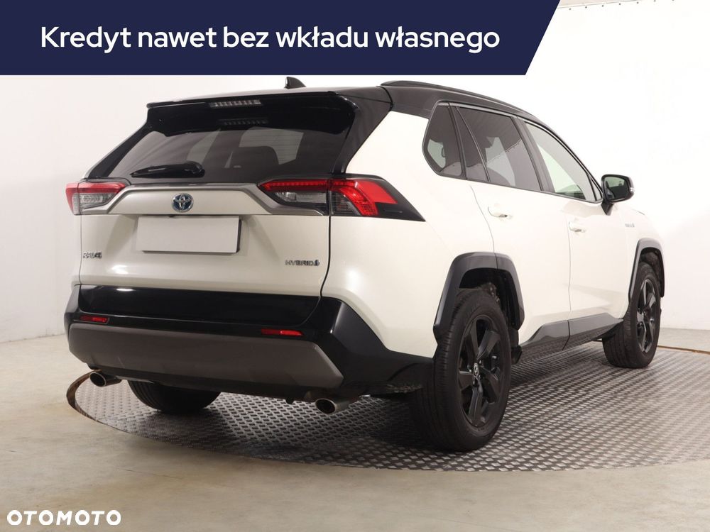 Toyota RAV4 - 7