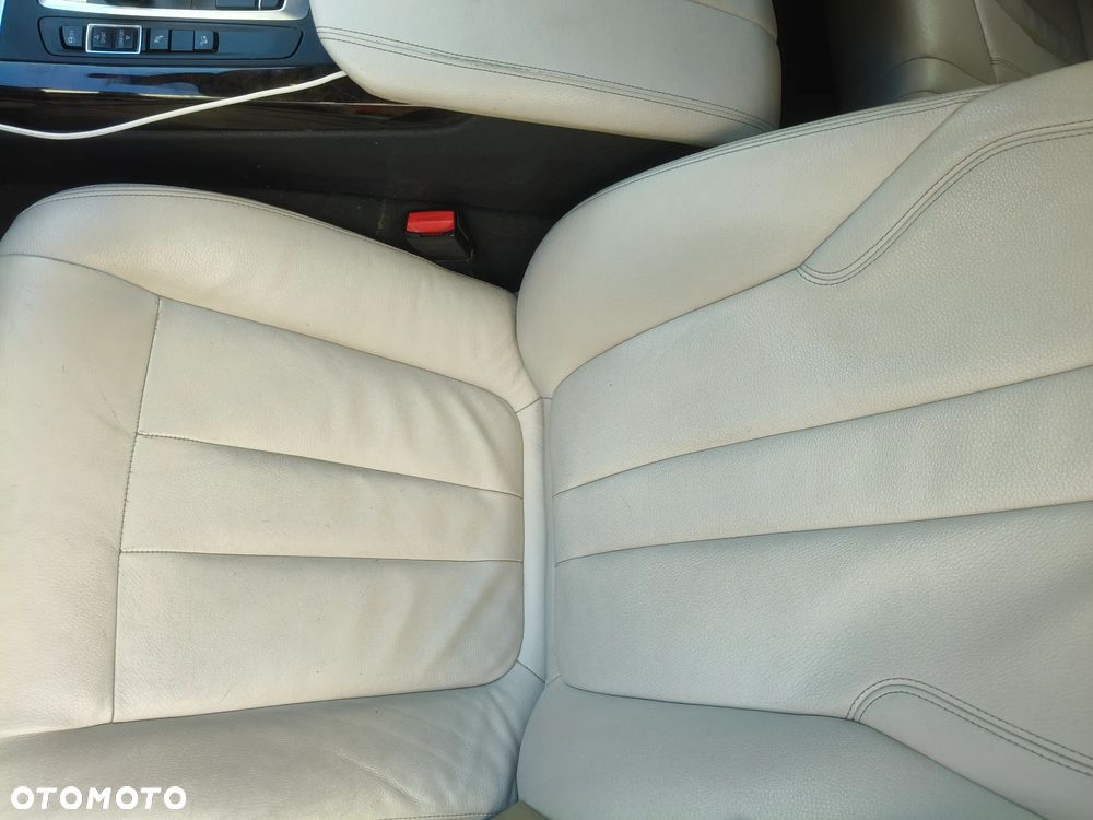 BMW X5 xDrive35i - 25