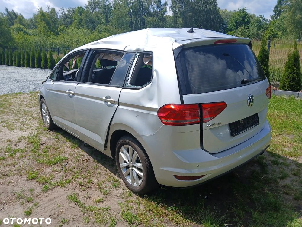 Volkswagen Touran 1.2 TSI (BlueMotion Technology) Comfortline - 4