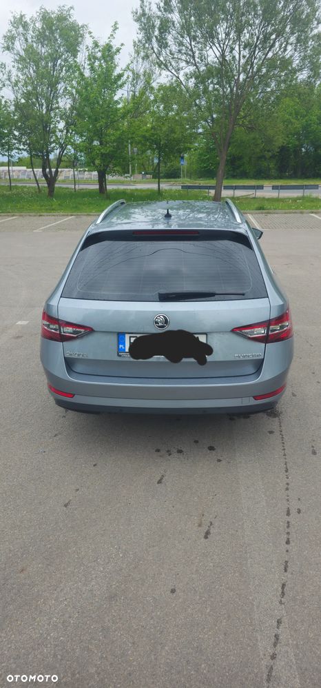 Skoda Superb 2.0 TDI Ambition DSG7 - 4
