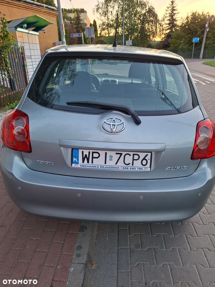 Toyota Auris 1.4 D-4D Luna - 5
