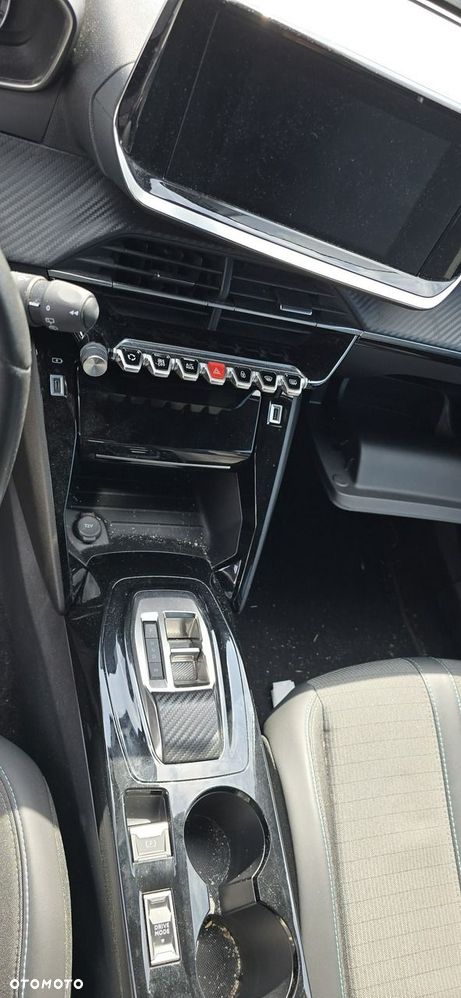 Peugeot 2008 - 17