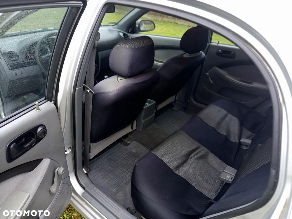 Chevrolet Lacetti - 8