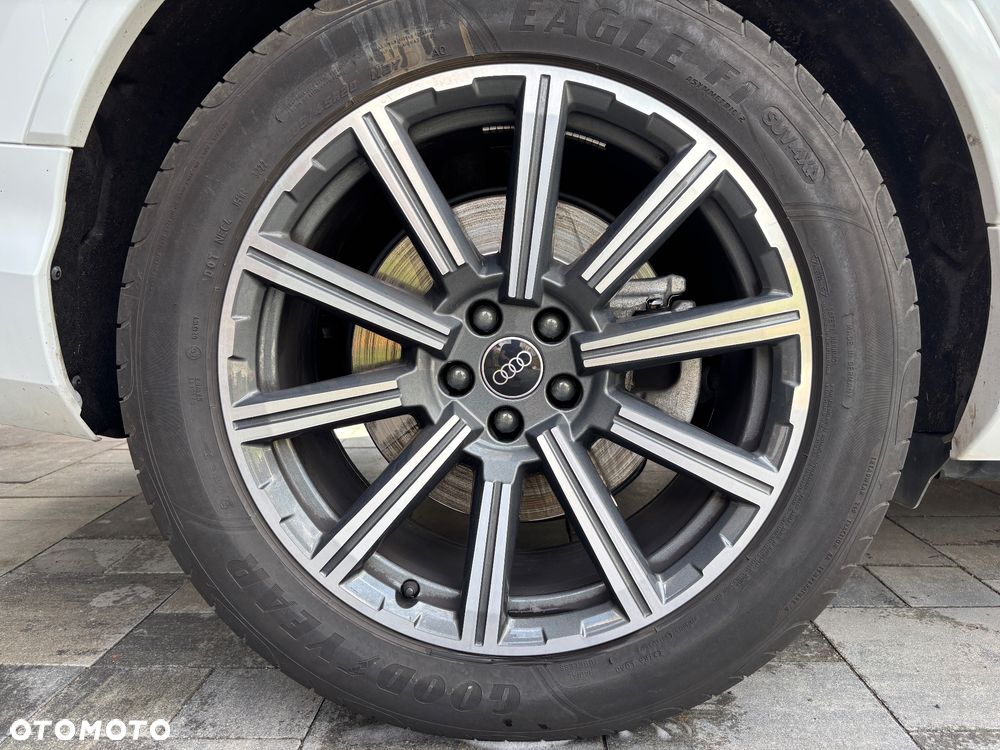 Audi Q7 55 TFSI mHEV Quattro S Line Tiptr - 6