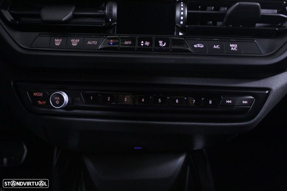 BMW 116 d Pack Desportivo M Auto - 30