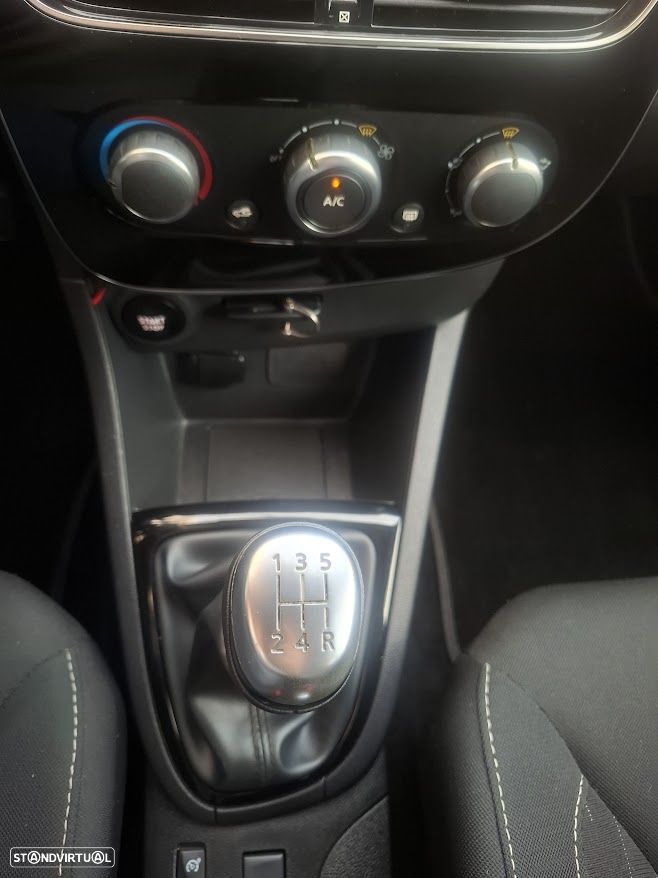 Renault Clio Sport Tourer 0.9 TCe Limited - 26