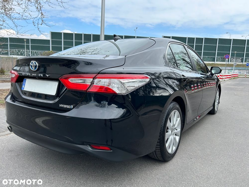 Toyota Camry 2.5 Hybrid Comfort CVT - 40