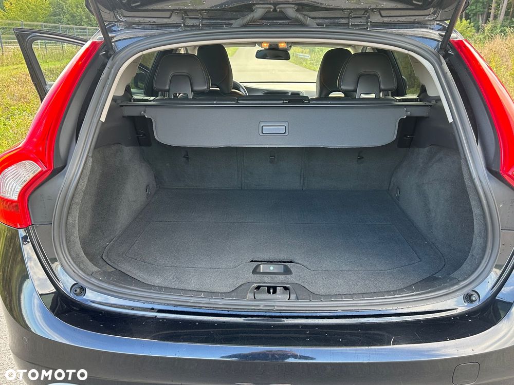 Volvo V60 - 36