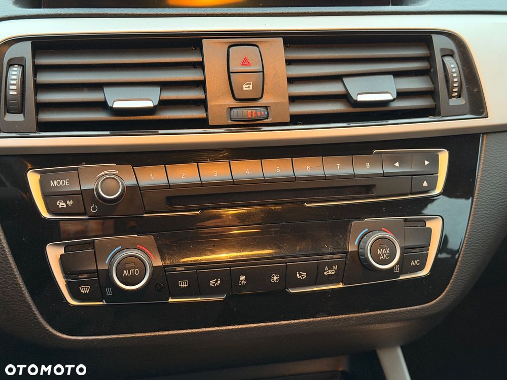 BMW Seria 1 118i Advantage - 9