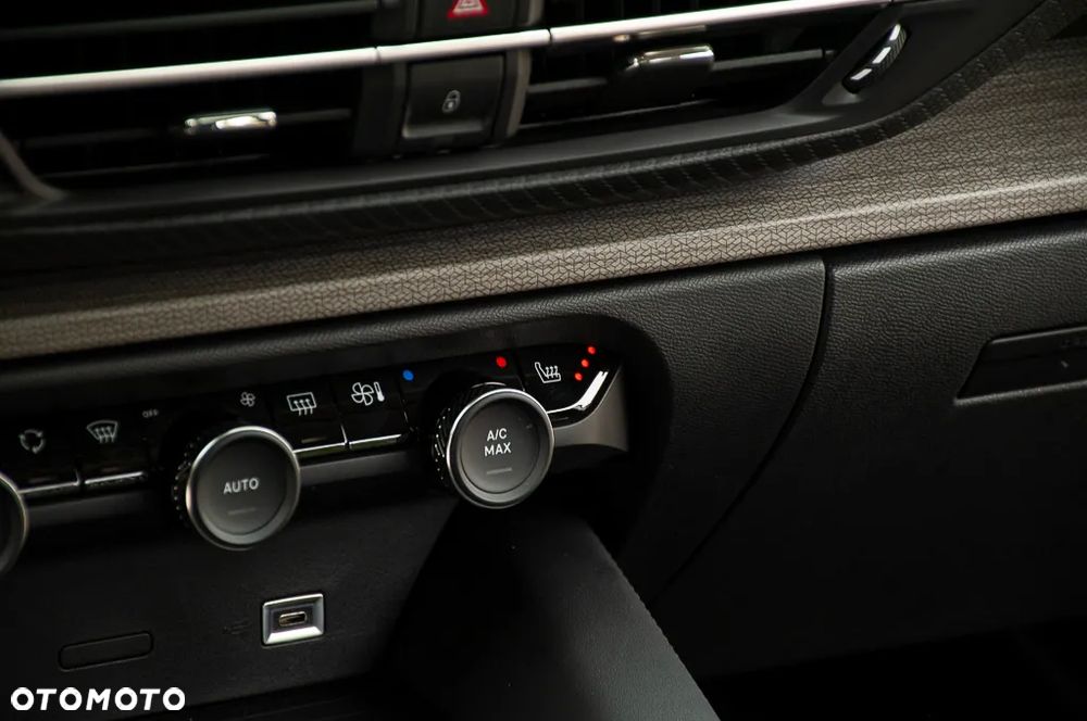 Citroën C5X PureTech 180 Start&Stop EAT8 SHINE - 36