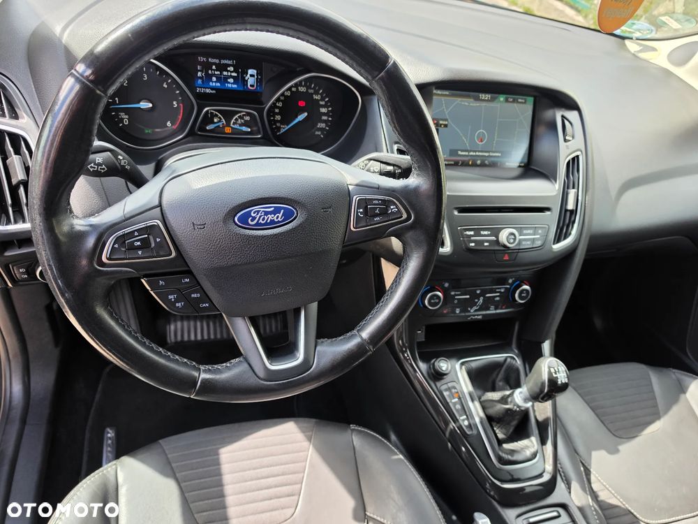 Ford Focus 1.5 TDCi DPF Start-Stopp-System Titanium - 24
