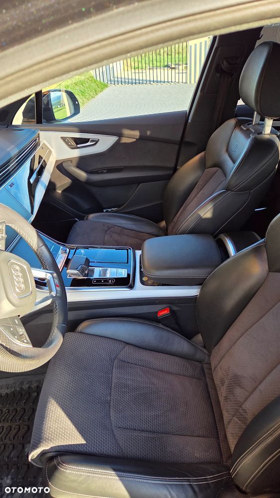 Audi Q7 50 TDI mHEV Quattro S Line Tiptr - 2
