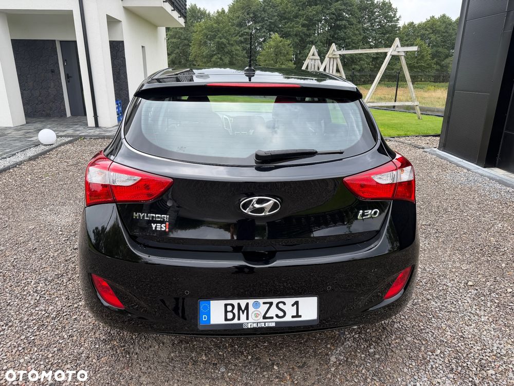 Hyundai i30 blue 1.6 GDI YES Gold - 11