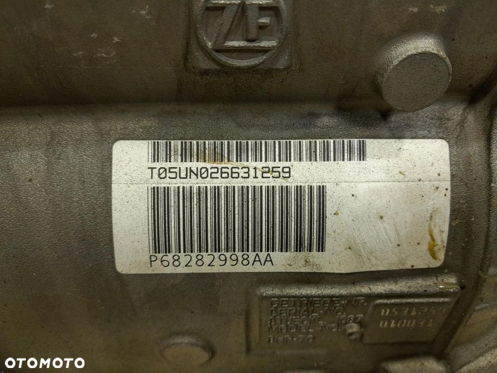 DODGE CHALLENGER III LIFT 15- 5.7B 377KM SKRZYNIA BIEGÓW AUTOMAT 8HP-70 - 7