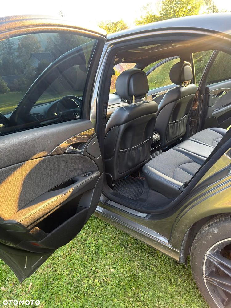 Mercedes-Benz Klasa E - 11