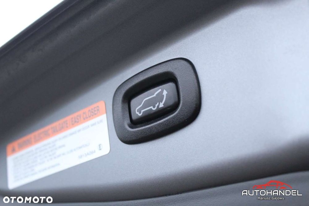 Mitsubishi Outlander - 22