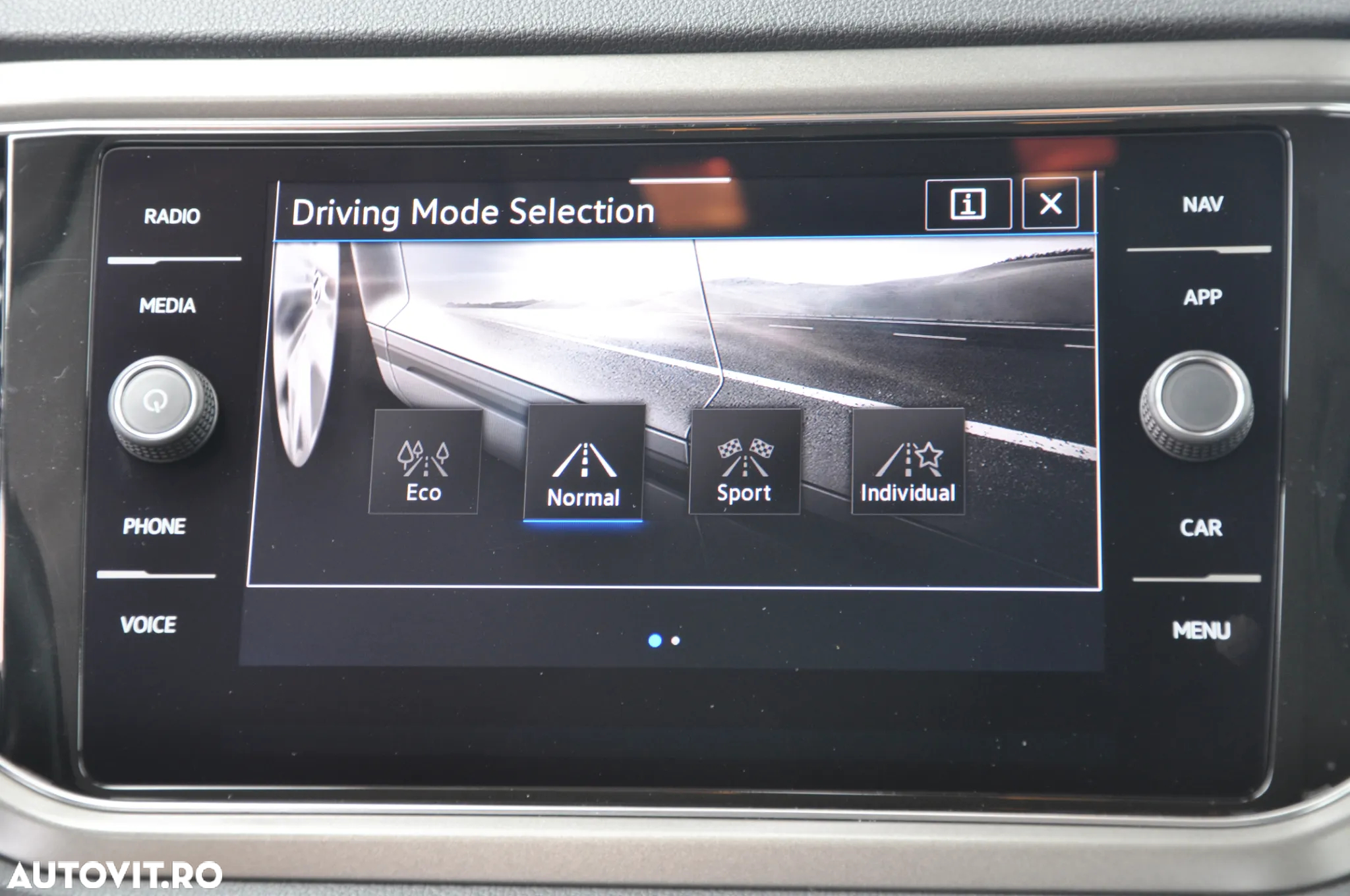 Volkswagen T-ROC 2.0 TDI DSG Design - 19