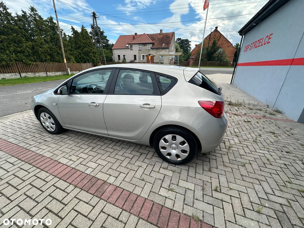 Opel Astra 1.4 Selection - 24