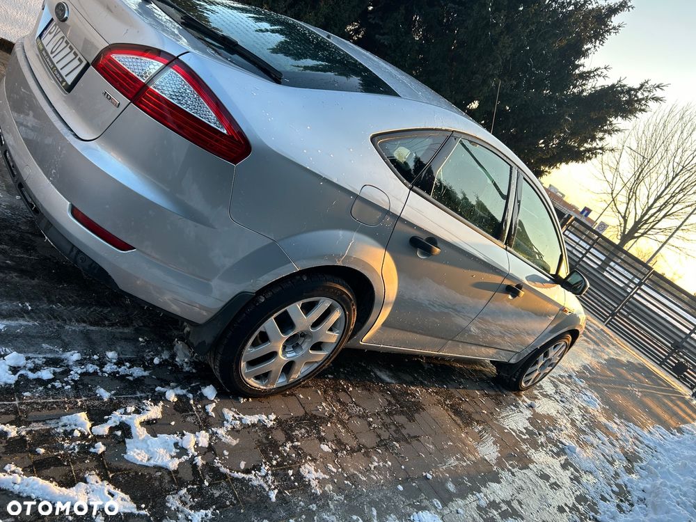 Ford Mondeo 1.8 TDCi Trend - 11