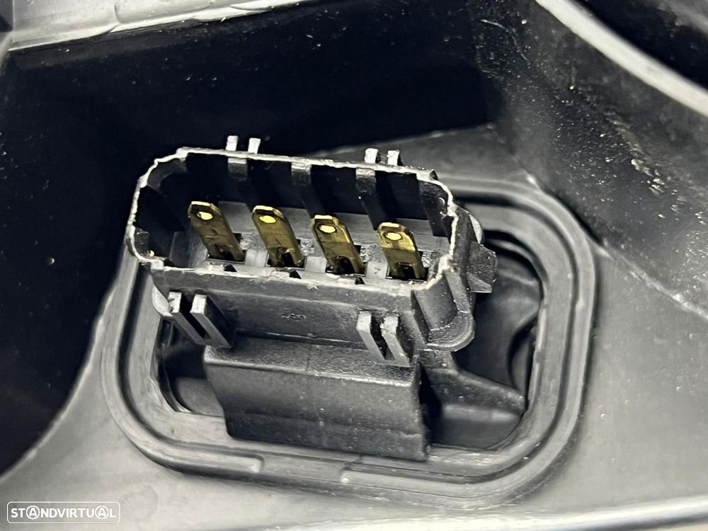 Farol Esq VOLVO V70 II (285) REF. 087731114L - 6