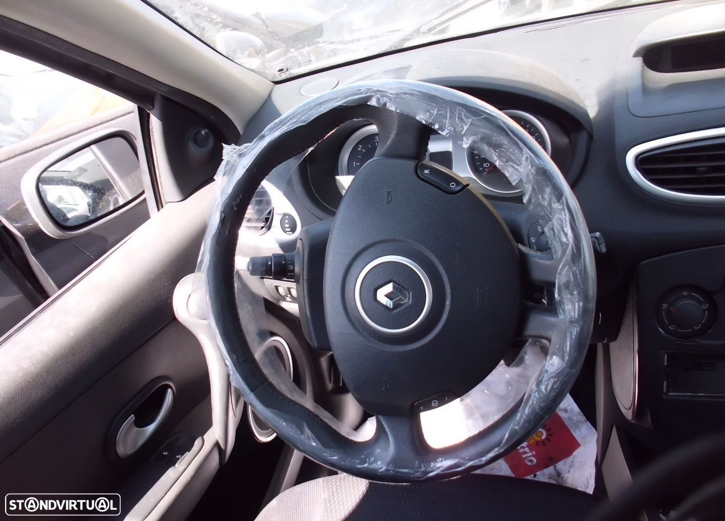 Peças Renault Clio III 2005 a 2010 - 59