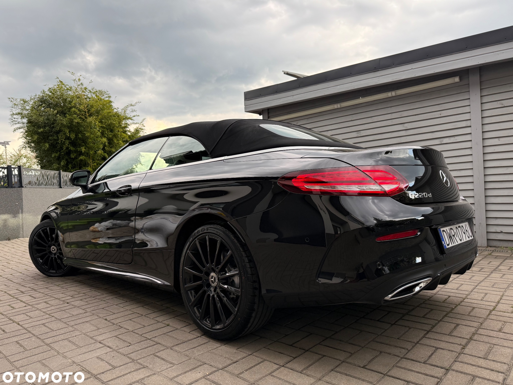 Mercedes-Benz Klasa C 220 d Cabrio 9G-TRONIC AMG Line Plus - 27