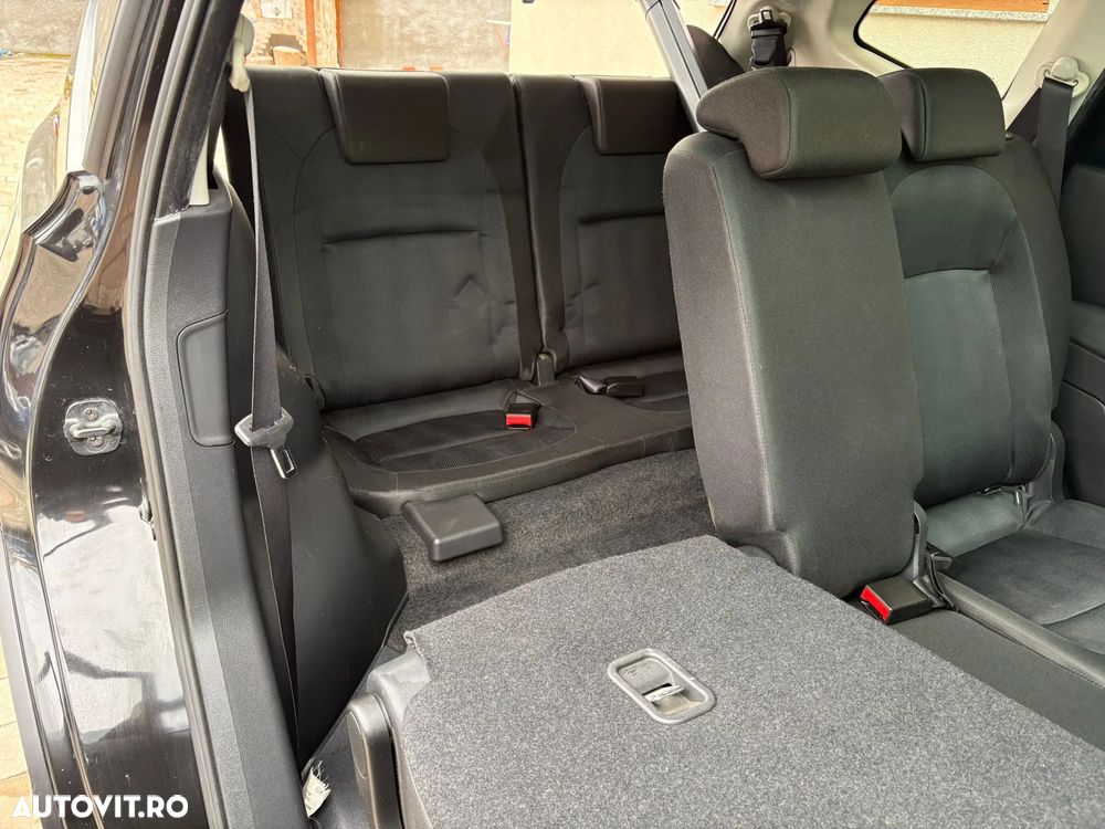 Nissan Qashqai+2 - 9