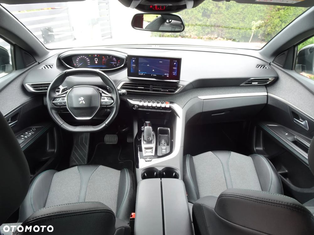 Peugeot 3008 1.5 BlueHDi Allure Pack S&S EAT8 - 26