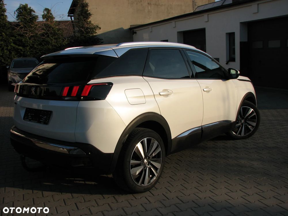 Peugeot 3008 BlueHDi 130 Stop & Start EAT8 Allure Pack - 4
