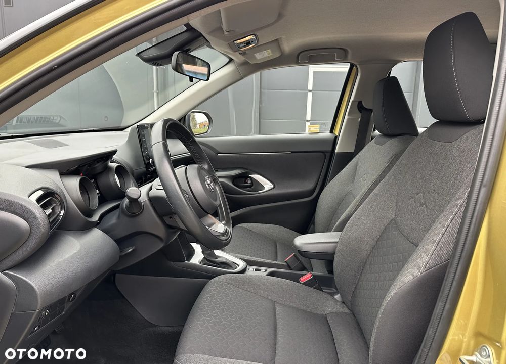 Toyota Yaris Cross Hybrid 1.5 Comfort - 30