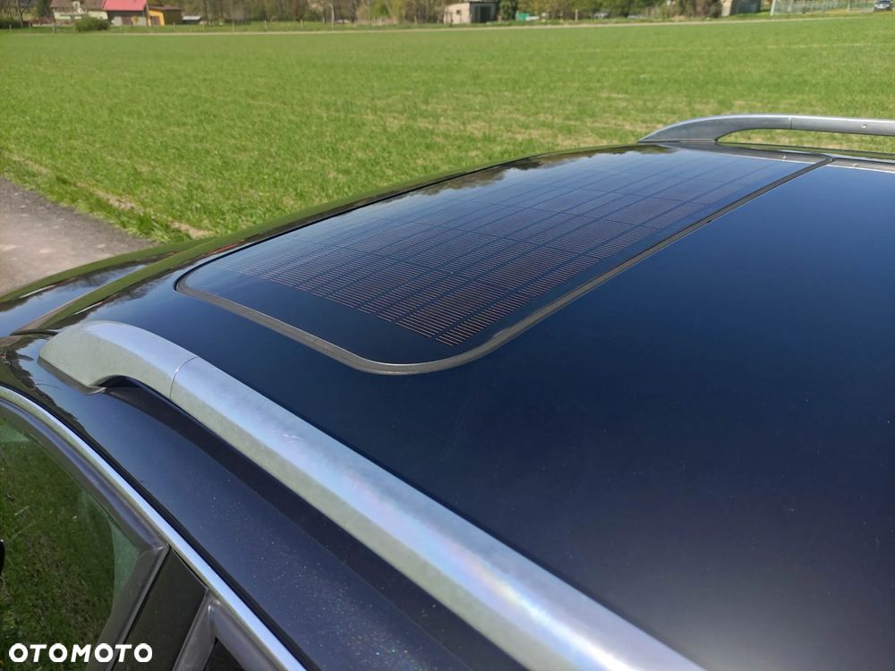 Audi A6 Avant 2.4 - 12