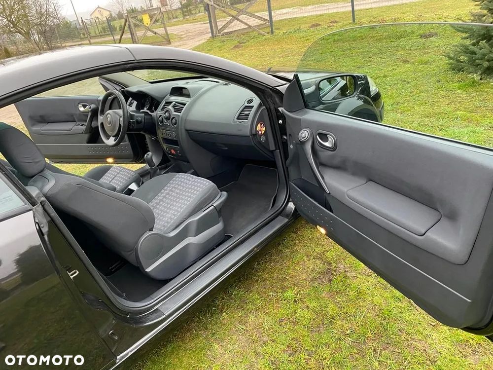 Renault Megane 1.6 Authentique - 17