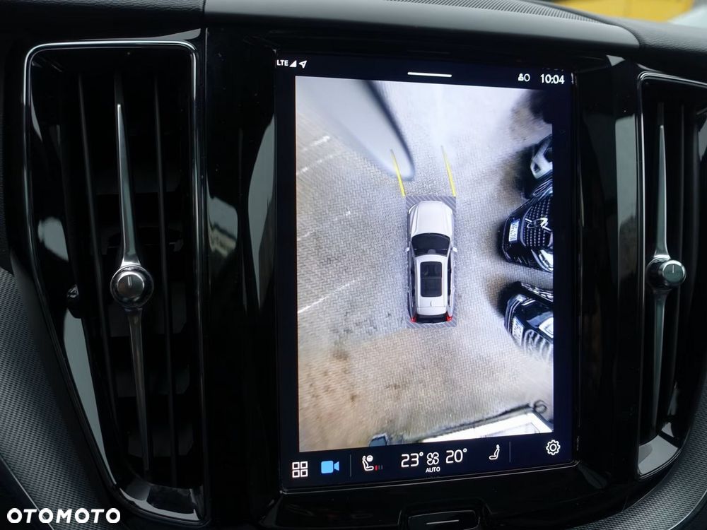 Volvo XC 60 B5 B AWD Plus Black Edition - 14