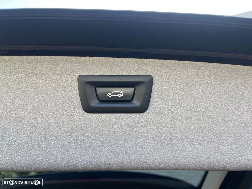 BMW 318 d Touring Line Sport Auto - 40