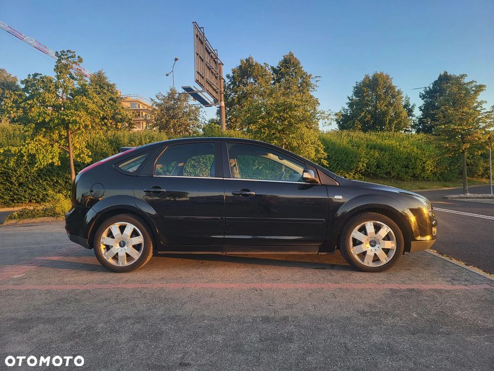 Ford Focus 2.0 TDCi DPF Titanium - 1