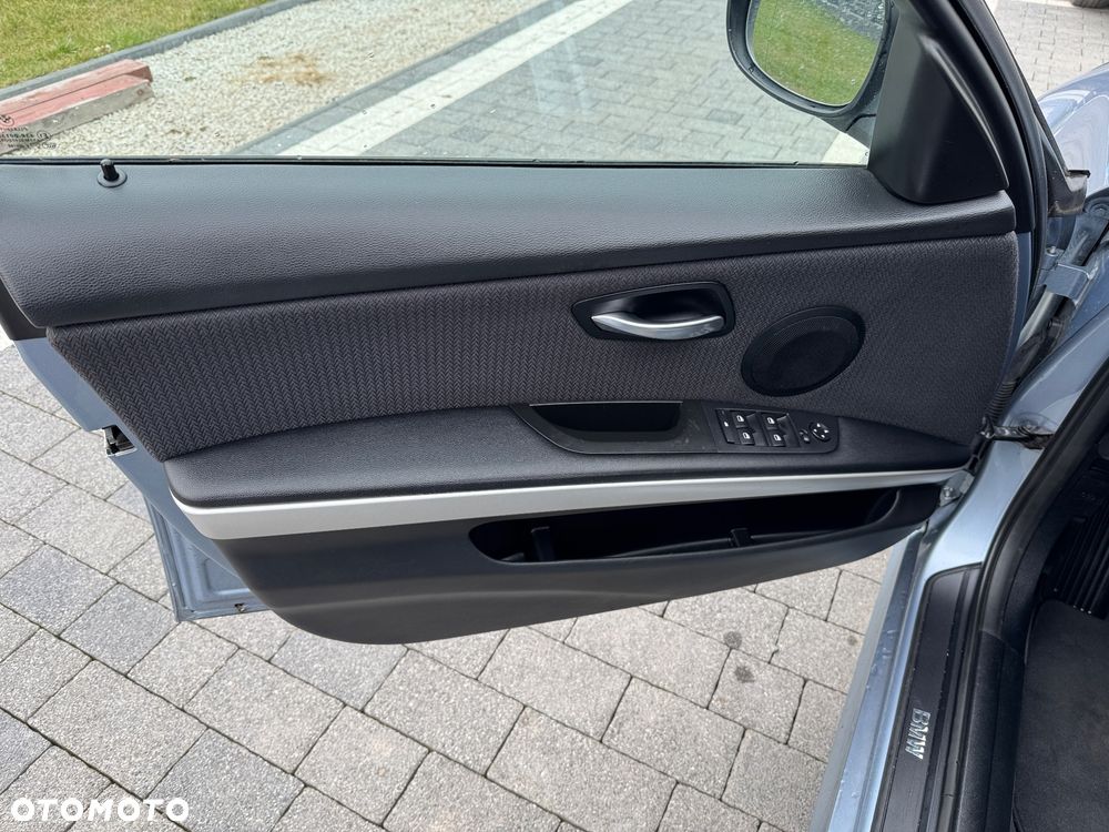BMW Seria 3 - 12