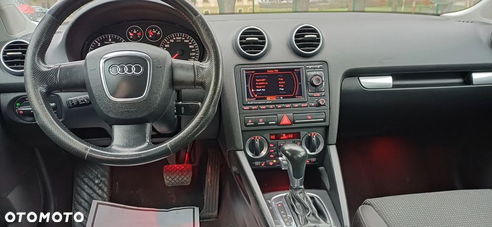 Audi A3 Sportback 2.0 TDI DSG S line Sportpaket plus - 5