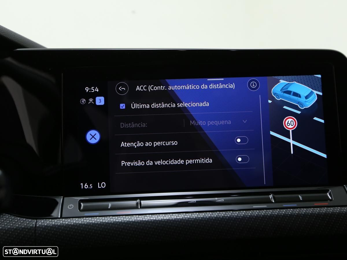 VW Golf Variant 2.0 TDi R-Line DSG - 31