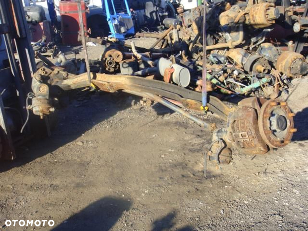 OS BELKA PRZEDNIA IVECO EUROCARGO 120E 19,5 CALA