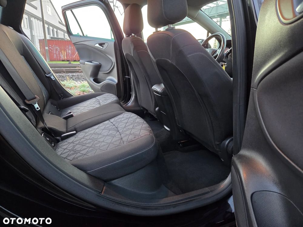 Opel Astra 1.4 Turbo 120 Jahre - 19