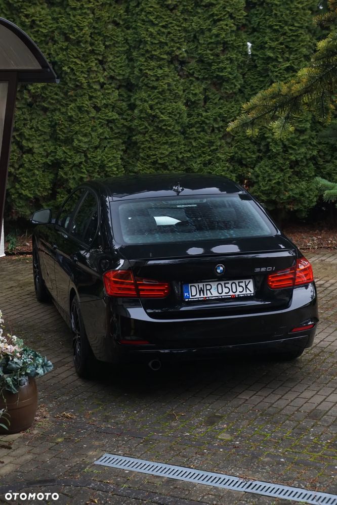 BMW Seria 3 - 21