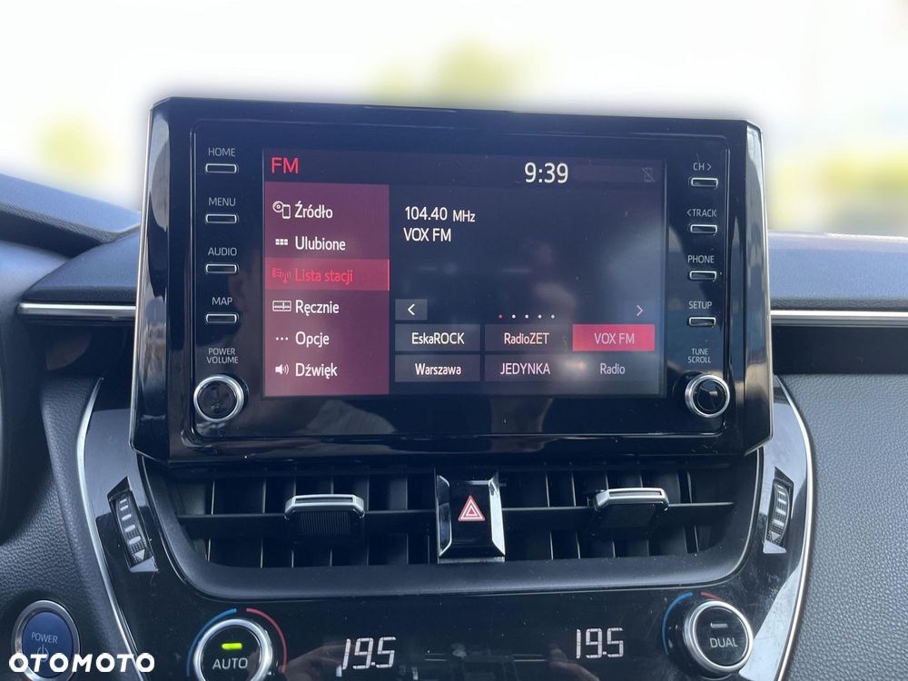 Toyota Corolla 1.8 Hybrid Comfort - 18