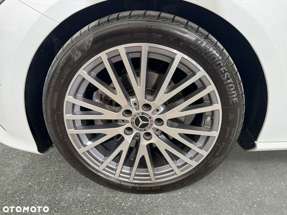 Mercedes-Benz CLA - 11