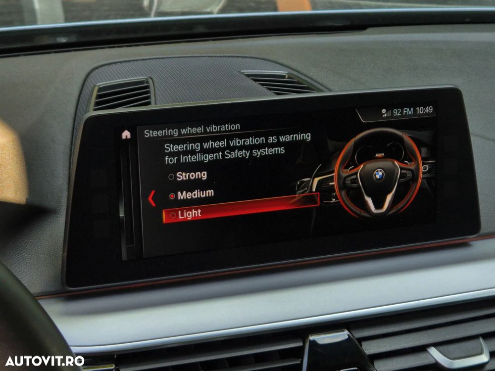 BMW Seria 5 520d Efficient Dynamics Edition Aut. Sport Line - 32