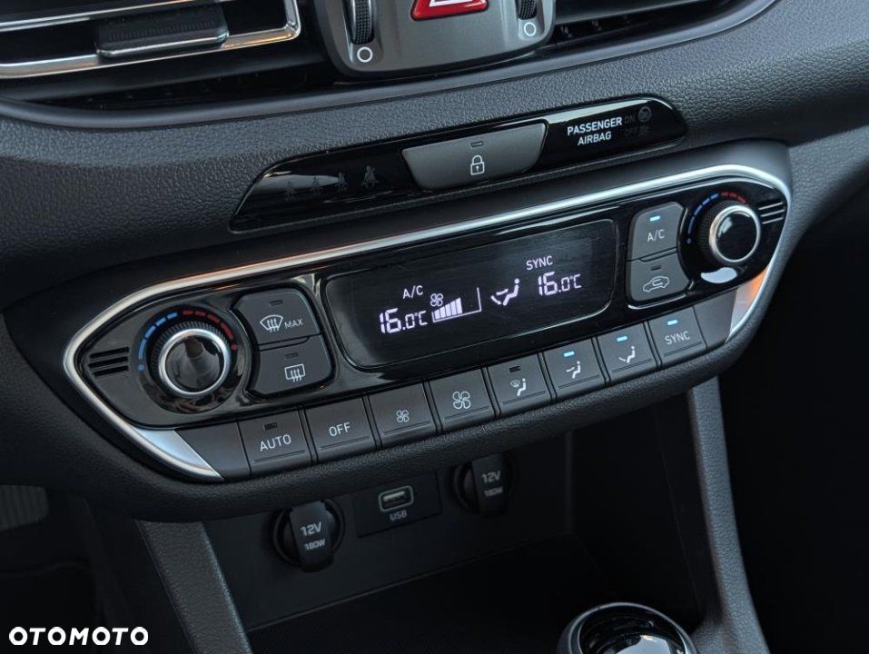Hyundai i30 - 18