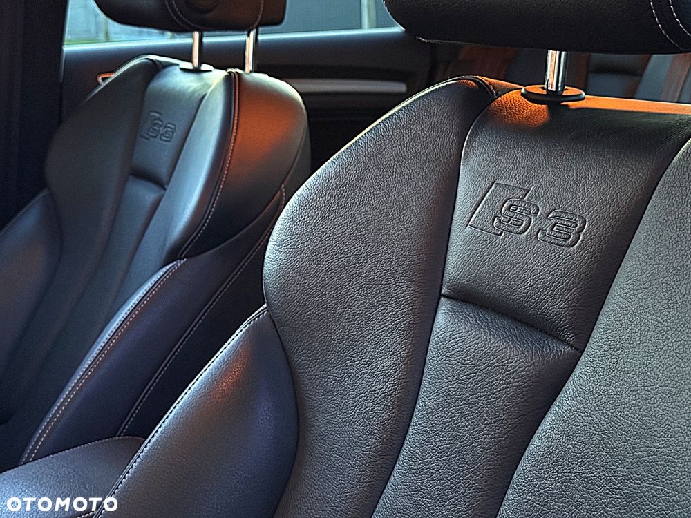 Audi S3 S tronic - 13