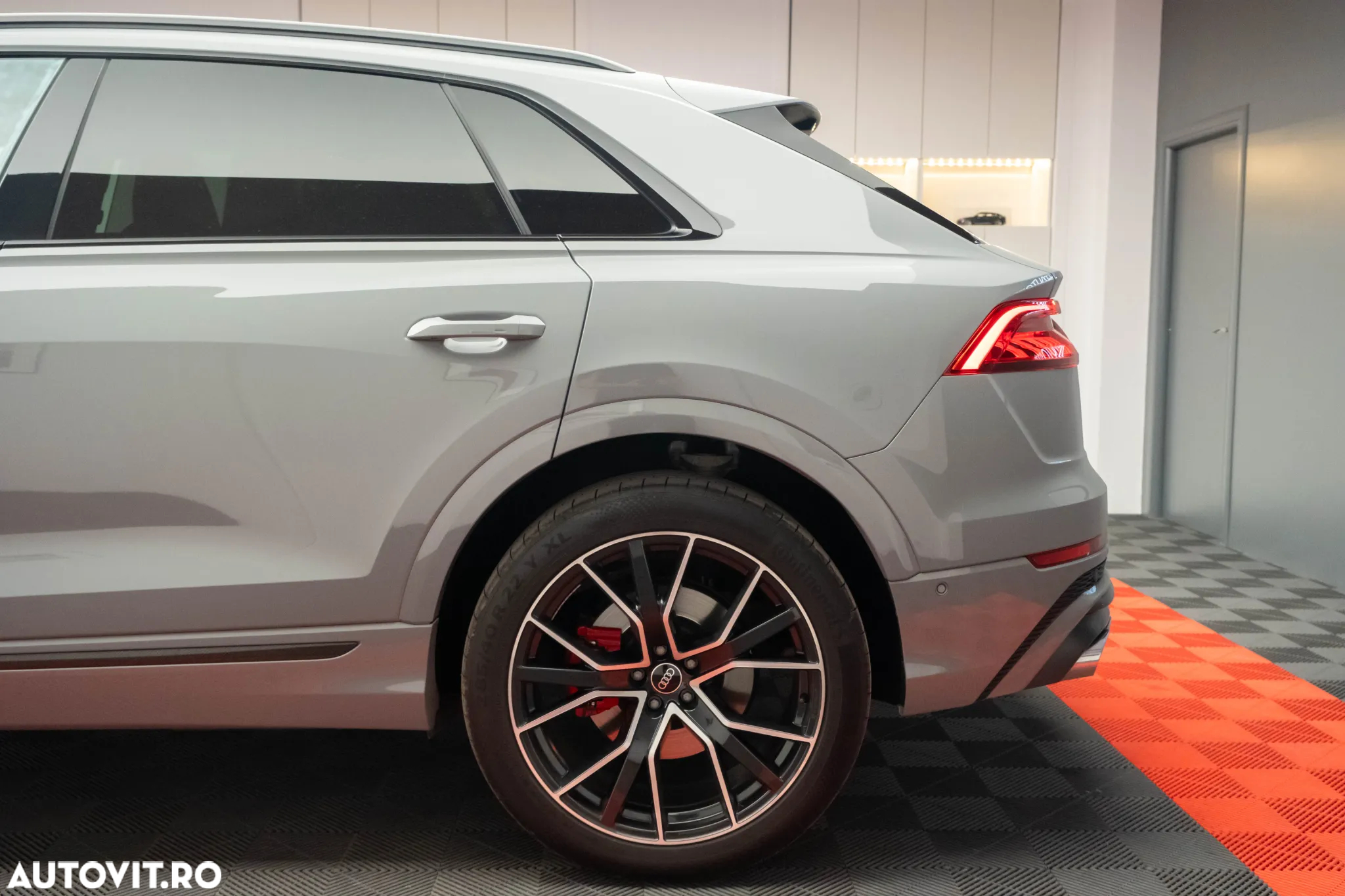 Audi SQ8 4.0 TFSI quattro Tiptronic - 11