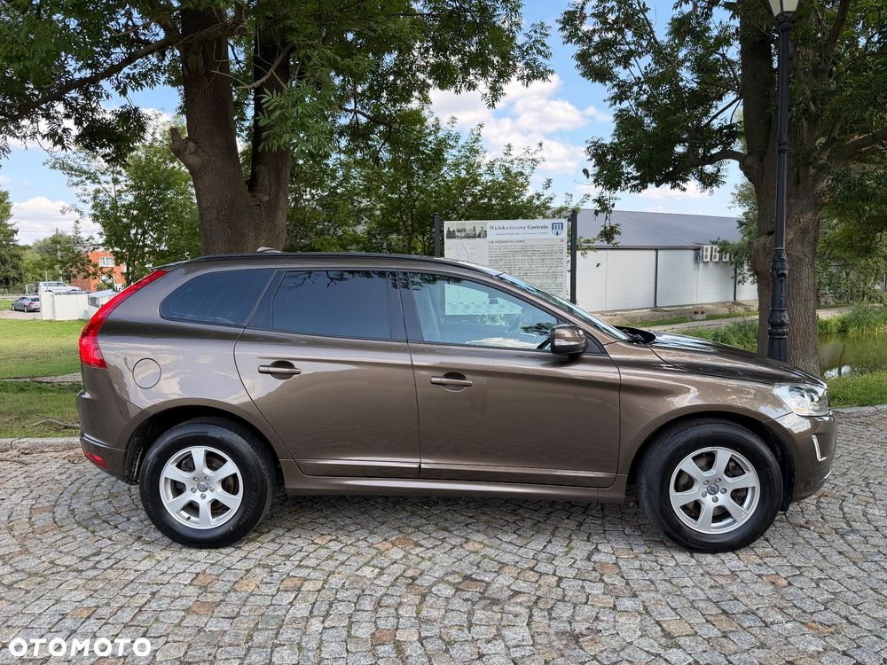 Volvo XC 60 D3 Geartronic Momentum - 10