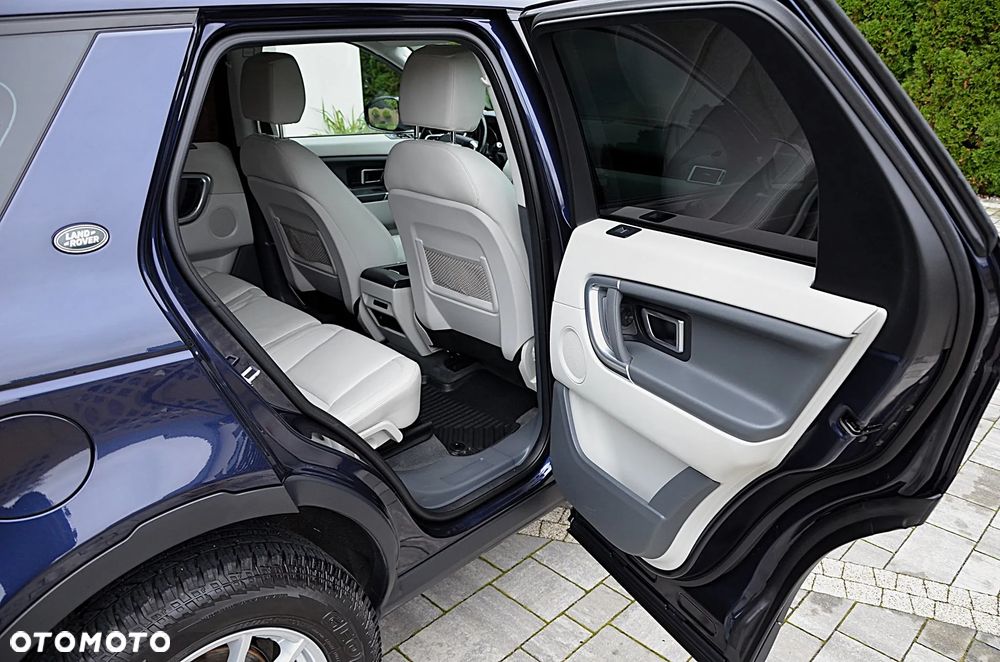 Land Rover Discovery Sport 2.0 TD4 HSE - 28